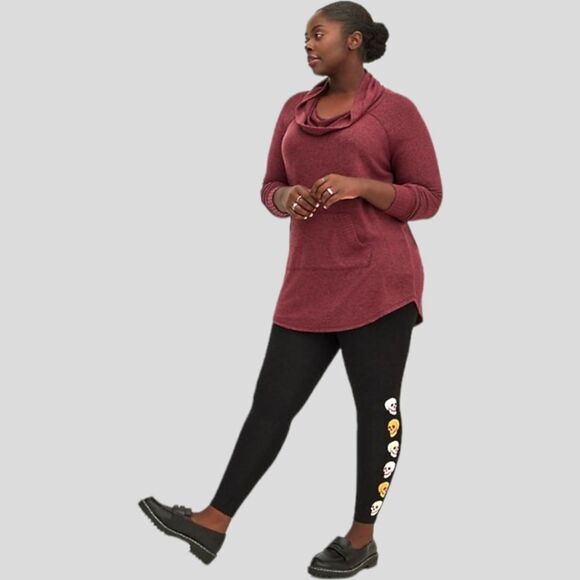 TORRID BLACK SIDE BOLT SKULL LEGGINGS SIZE 2X - Picture 3 of 12